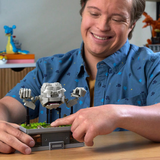 MEGA Pokémon Mini Motion Geodude Building Kit With Motion (354 Pieces) For Collectors